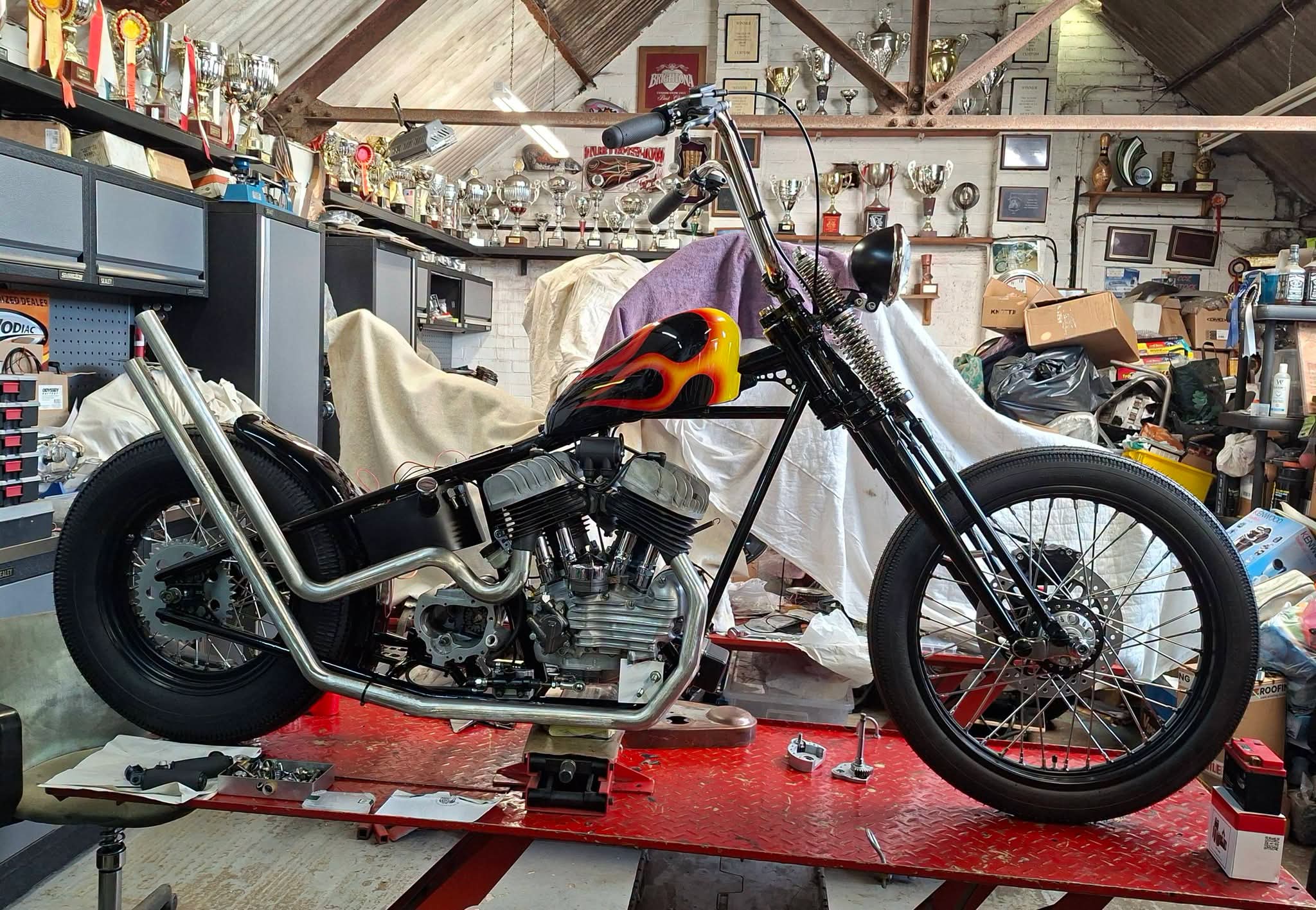 Harley-Davidson Flathead 45 (1942)
