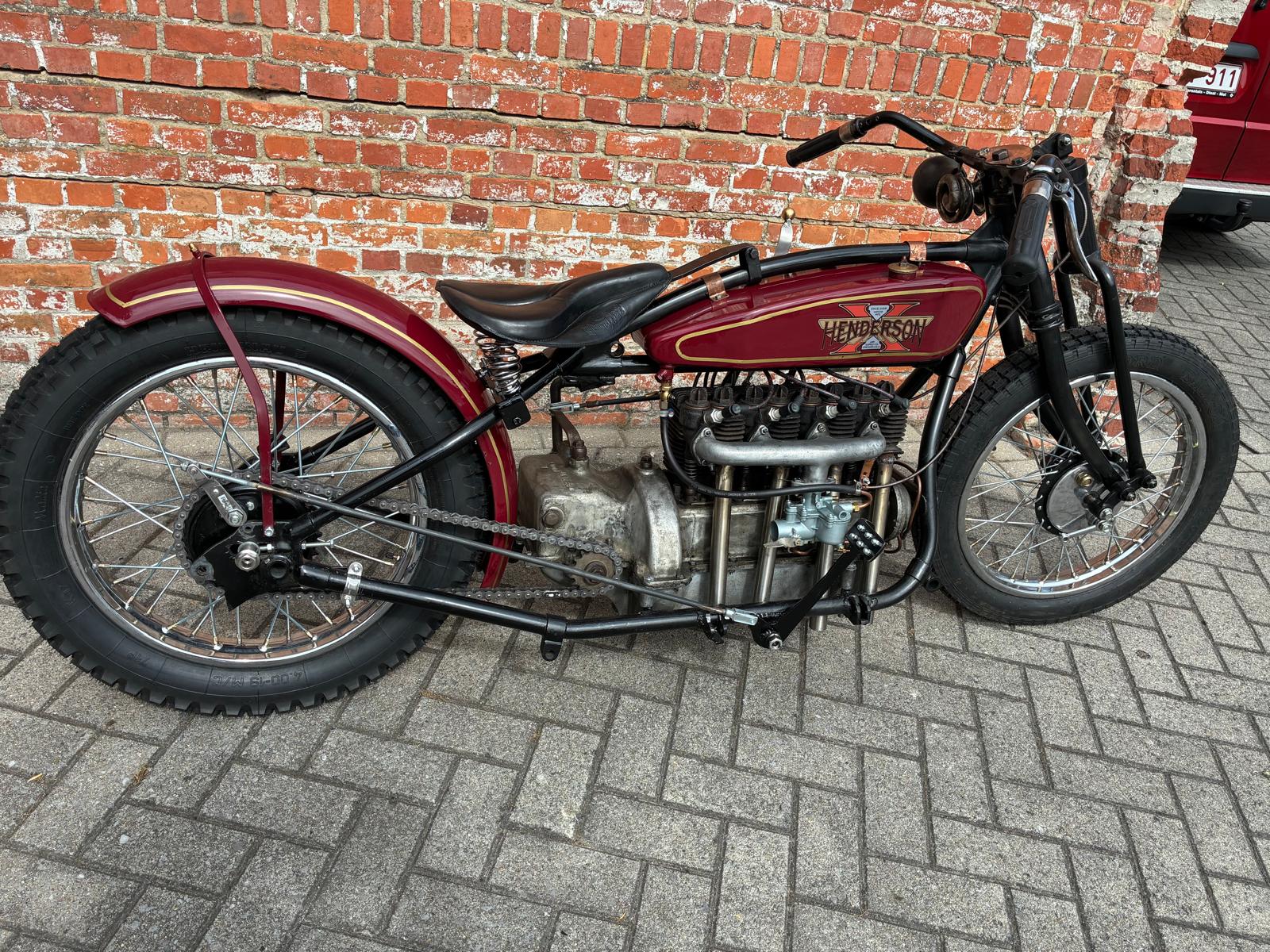 Henderson Deluxe (1928)