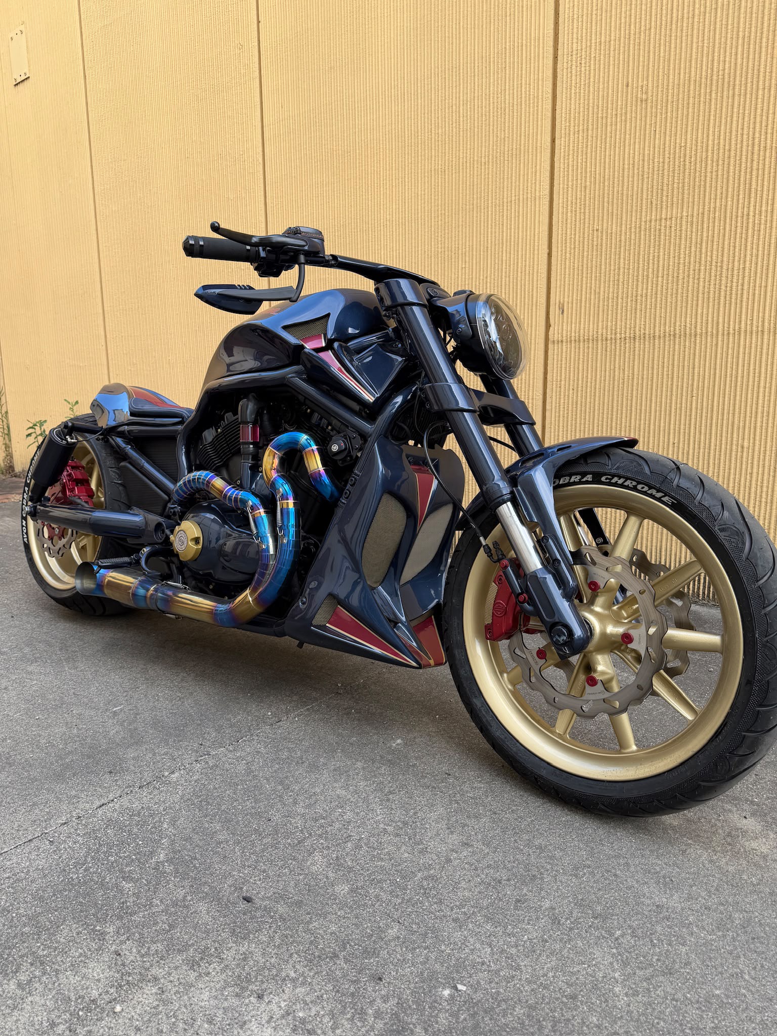 Harley-Davidson VRSCR (2006)